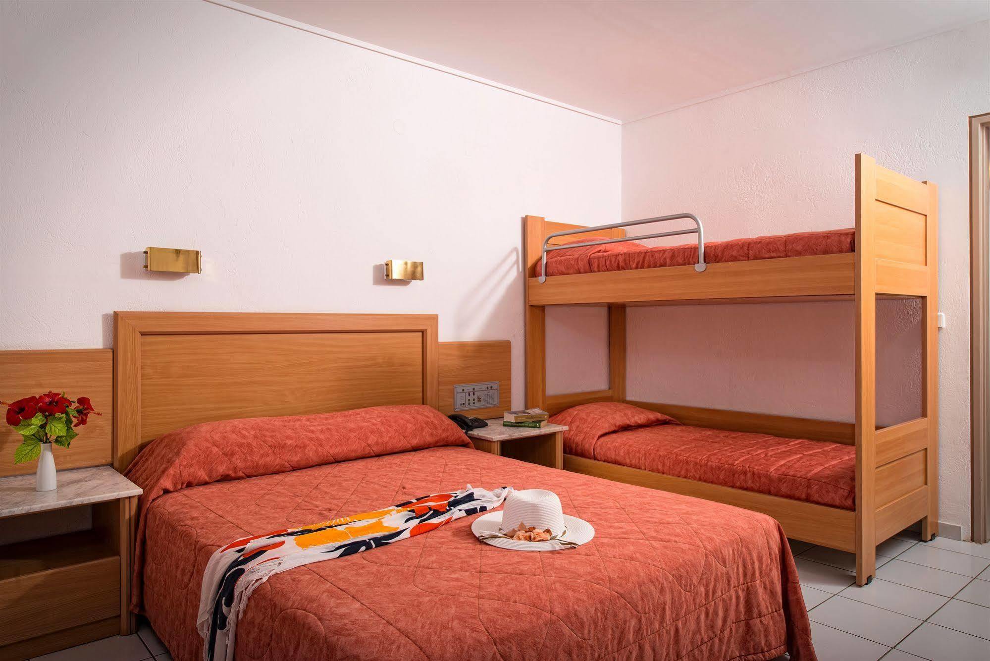 Aks Minoa Palace (Adults Only) Karteros Dış mekan fotoğraf